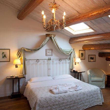 M Club De Luxe B&B Ravenna Kültér fotó