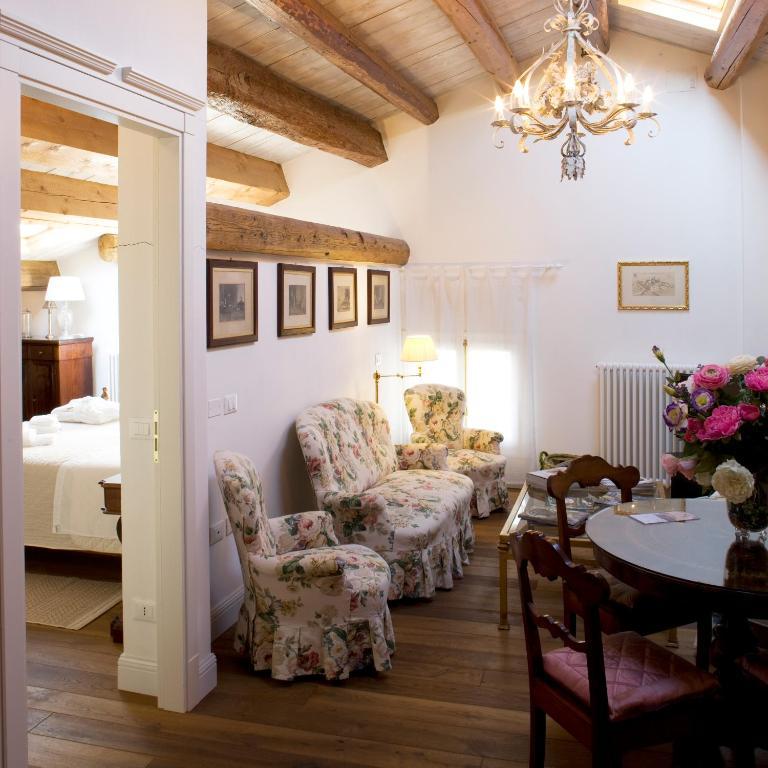 M Club De Luxe B&B Ravenna Szoba fotó